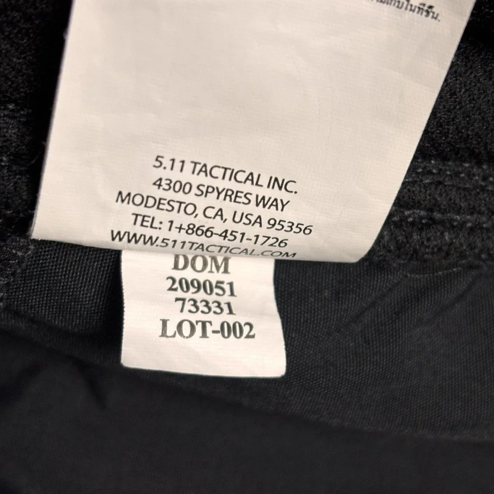 5.11 Tactical Shorts Mens‎ 44 Black Vaporlite Performance Stretch Pockets 73331